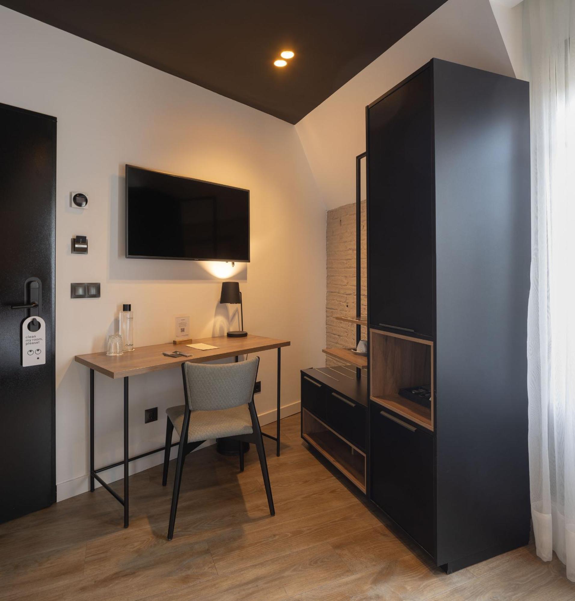 Hotel Tayko Билбао Екстериор снимка